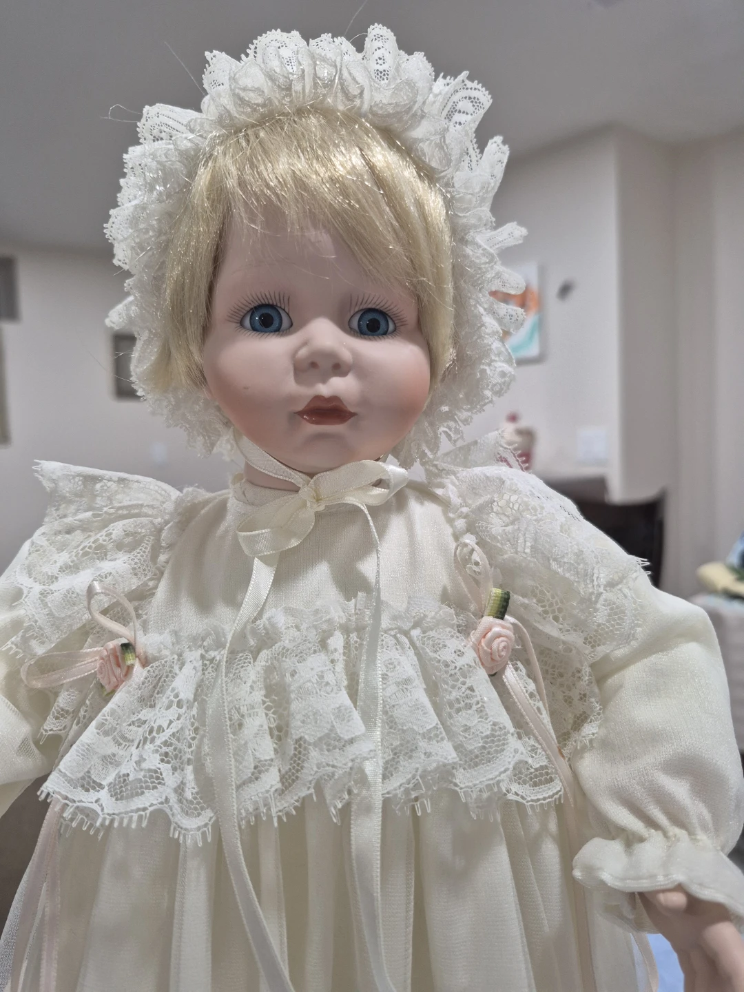 Vintage porcelain Doll in White Dress - photo 3