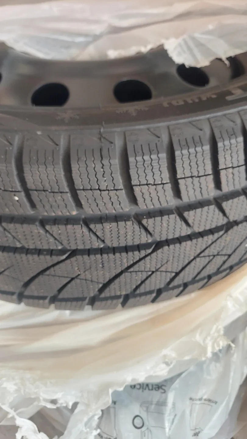235/45R18 Winter Tire
