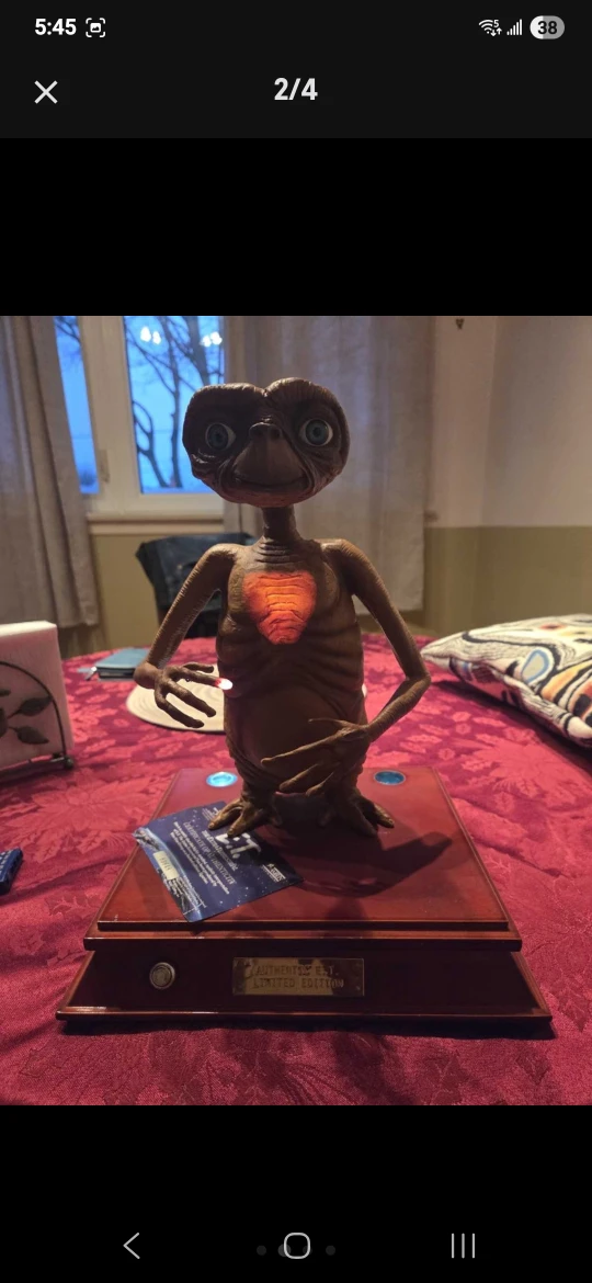 E.T. Authentic Film Replica Statue - photo 2