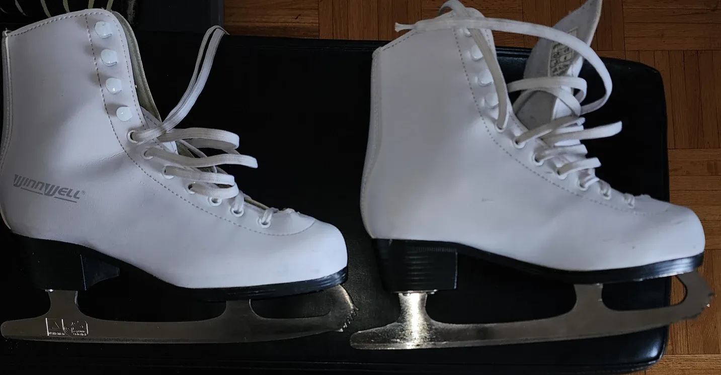 Winnwell Figure Skates, White size 4 image indicator(2)