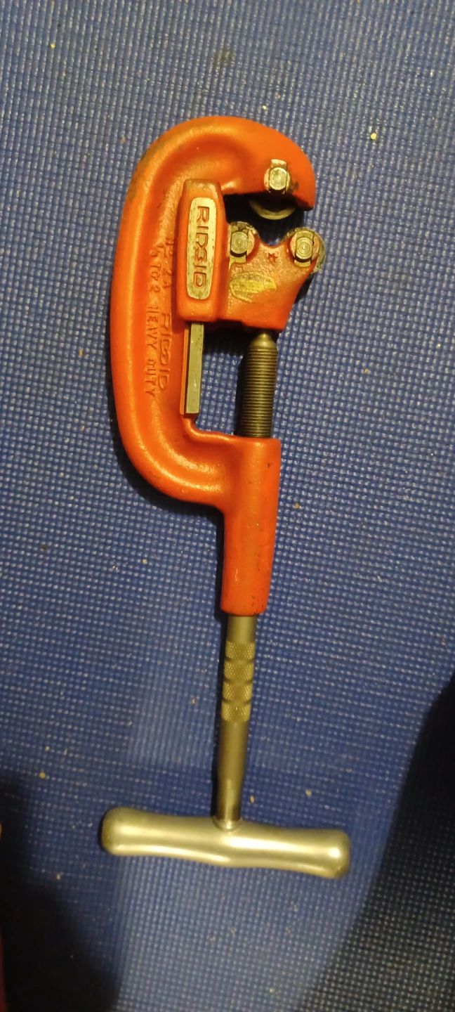 Ridgid Model 2-A Heavy-Duty Pipe Cutter - photo 2