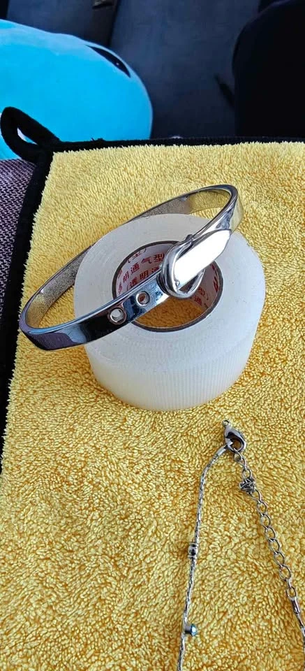 Jewelry Bundle – Necklaces, Bracelets & Bangle – $10 - photo 5
