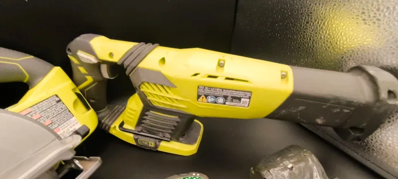 Ryobi Construction  Circular Saw +Recip Saw  Battery & Charger image indicator(9)
