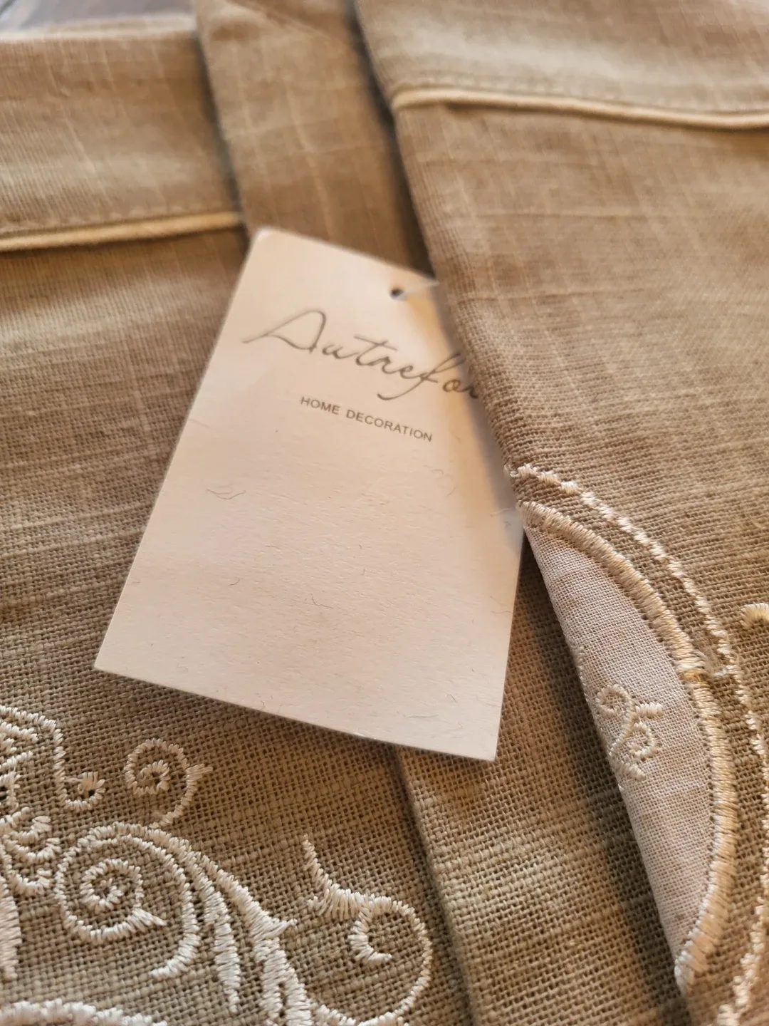 8 beautyful placemats - new (2 glasses included) image indicator(3)