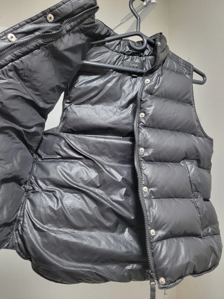 J.Crew Puffer Vest - Size Small image indicator(3)