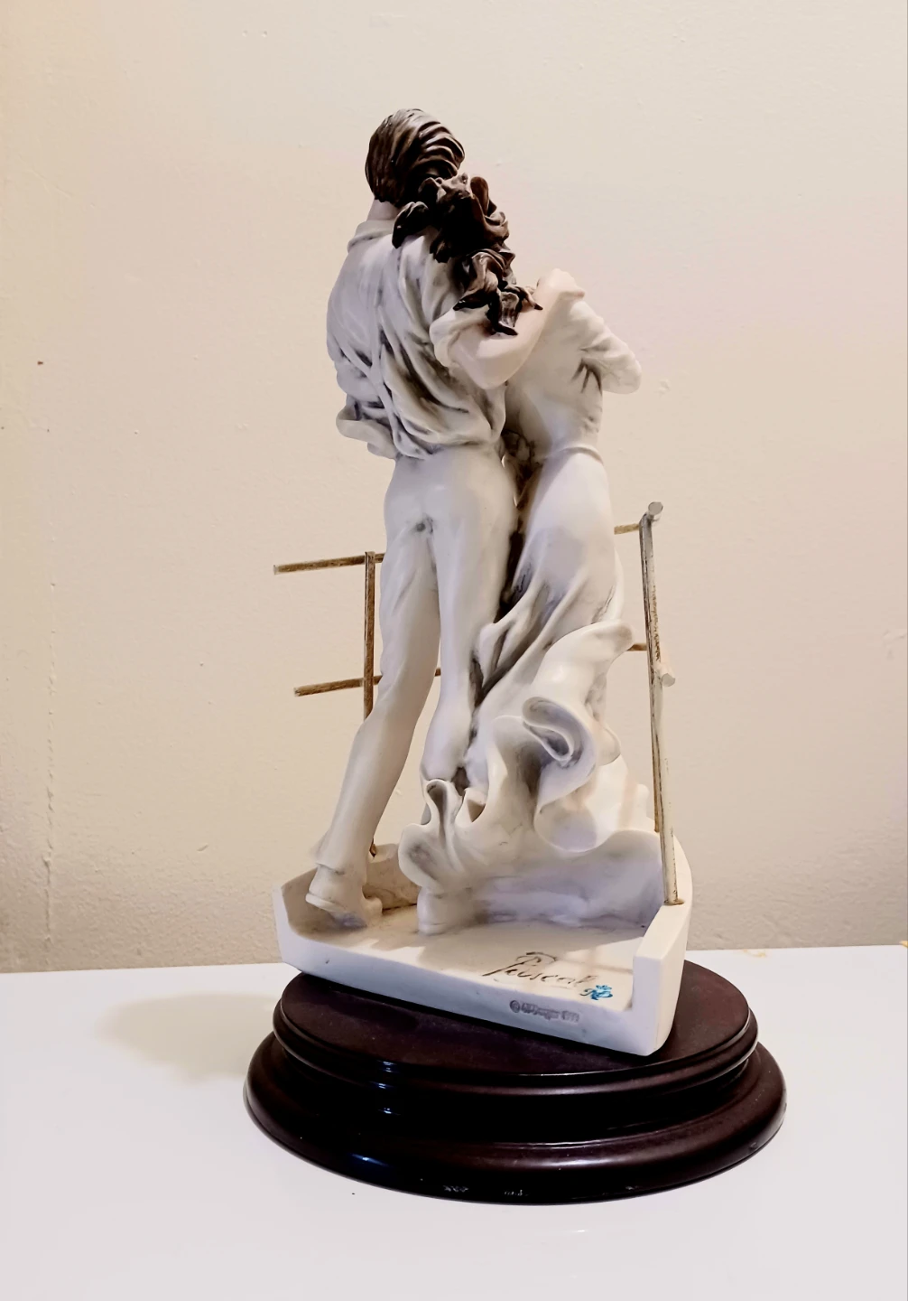 Unique 1999 Capodimonte Berger Tall Statue - photo 2