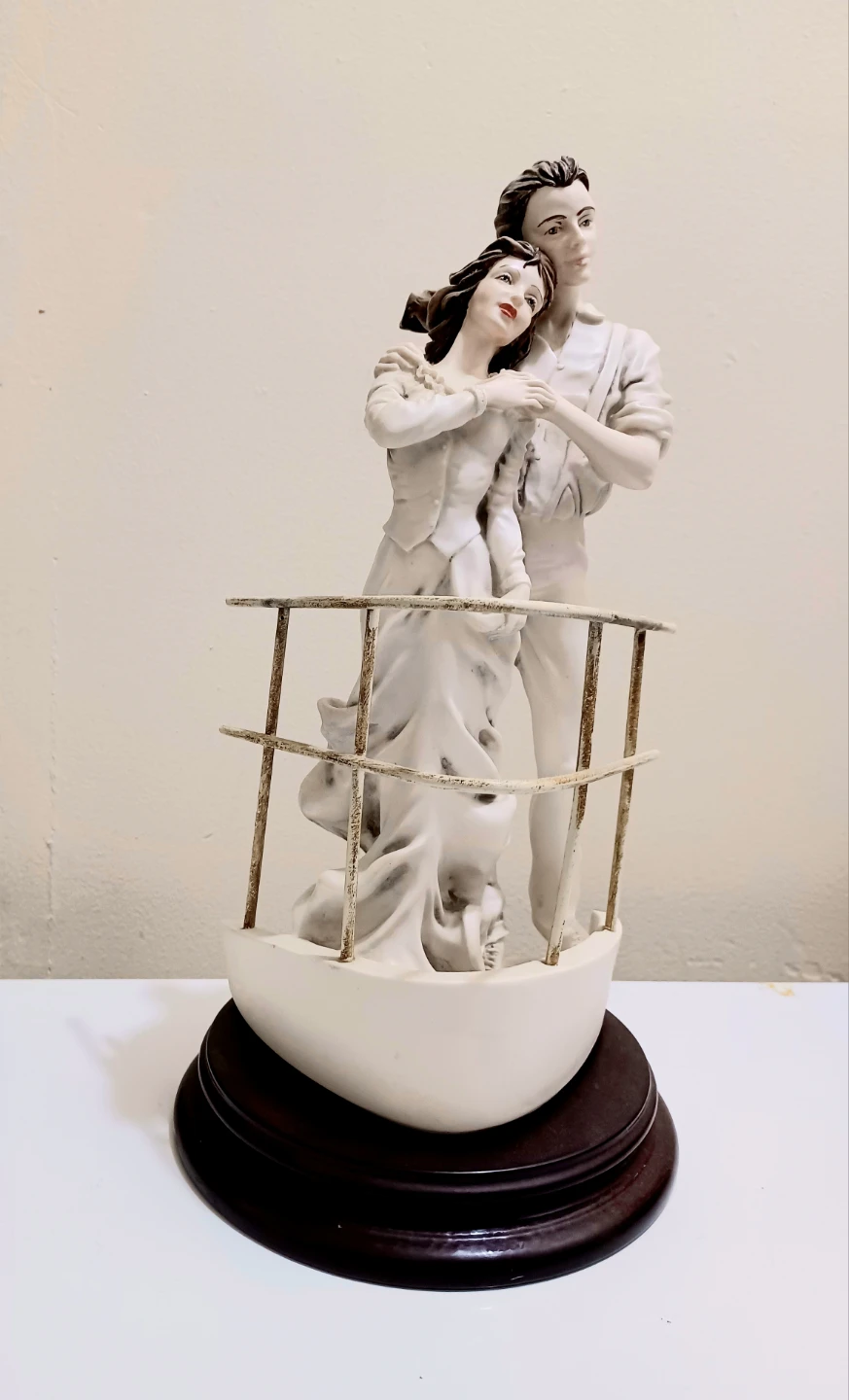 Unique 1999 Capodimonte Berger Tall Statue - photo 4