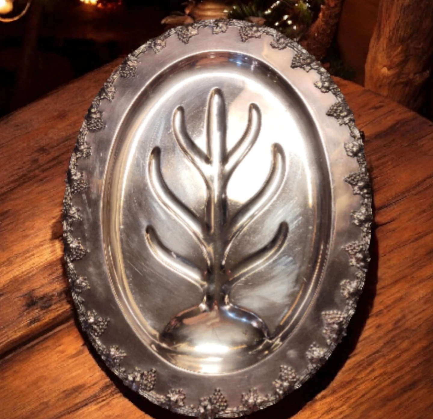 Vintage Serving Tray Wm. A. Rogers Silver Plated Meat Platter.