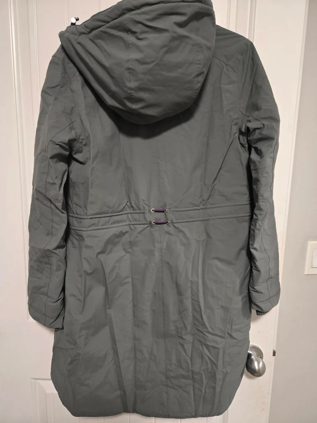 Helly Hansen Grey Winter Coat image indicator(3)
