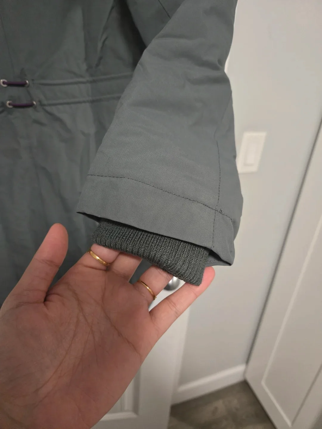 Helly Hansen Grey Winter Coat image indicator(4)