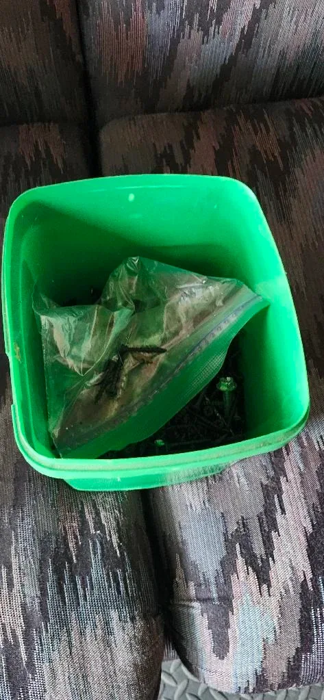 different containers of pining and screws image indicator(2)