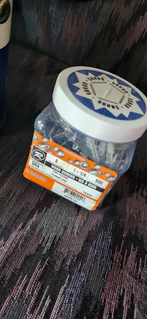 different containers of pining and screws image indicator(3)