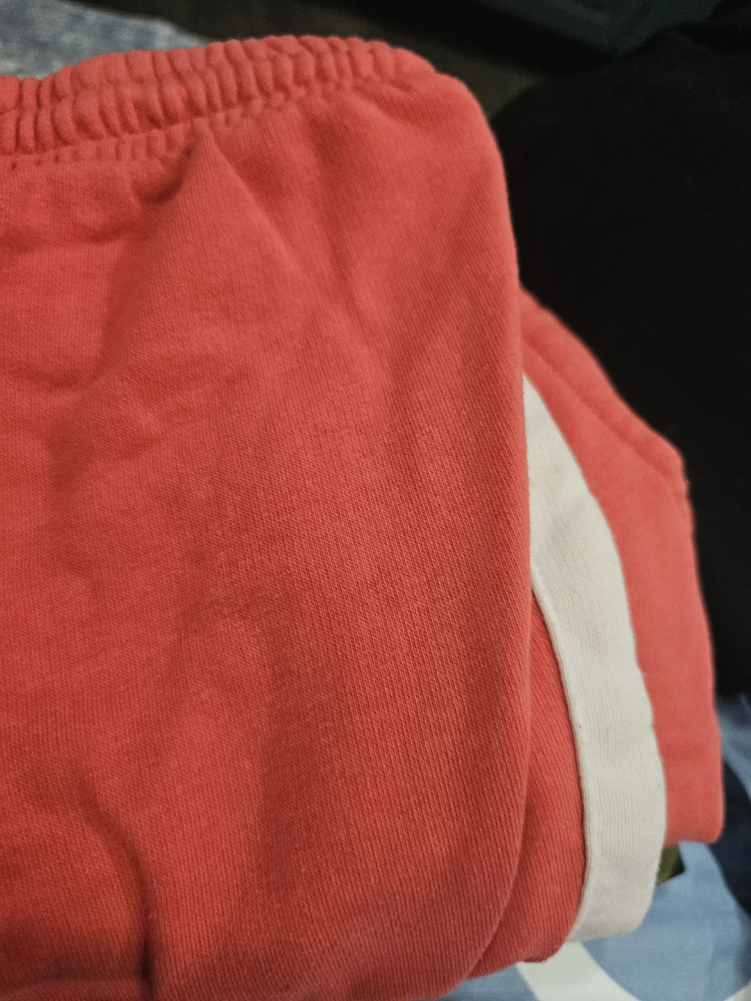 Old Navy Joggers - Size L - photo 2