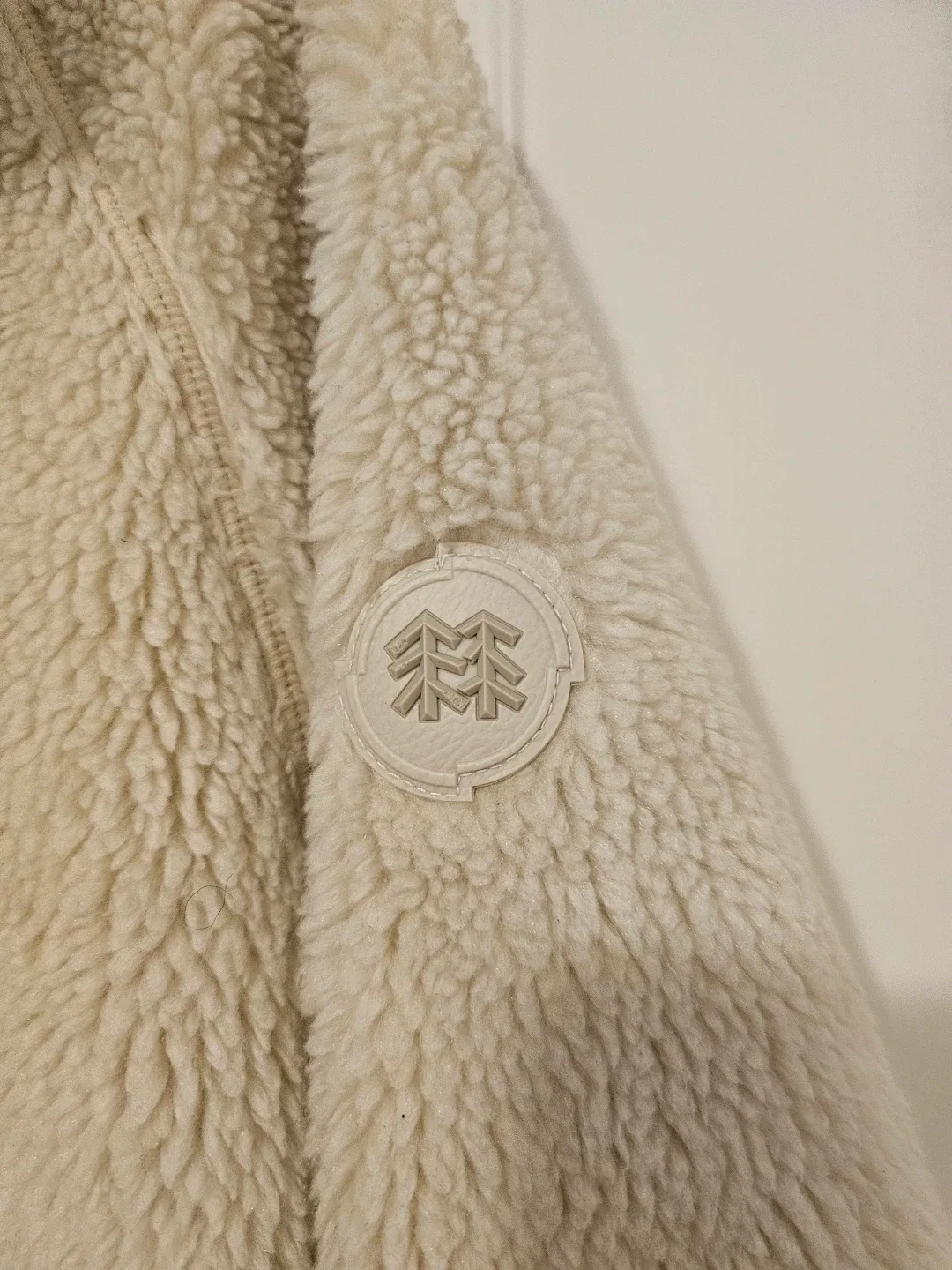 KOLON SPORT Fleece Coat image indicator(3)