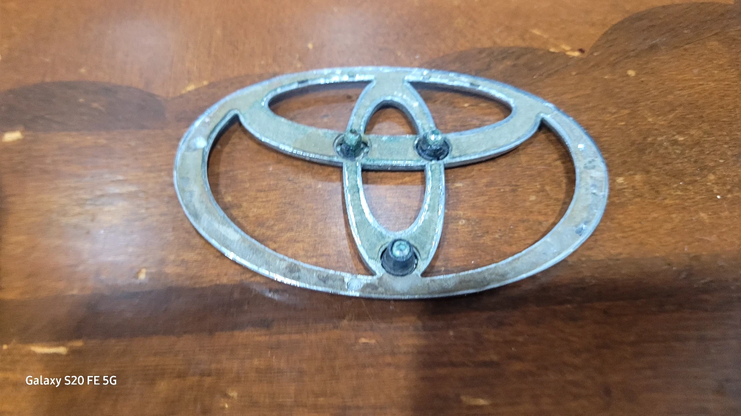 Toyota Car Emblem - photo 3