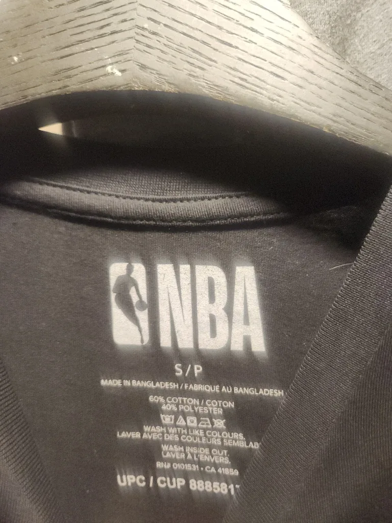 NBA Toronto Raptors T-Shirt - Size S image indicator(2)