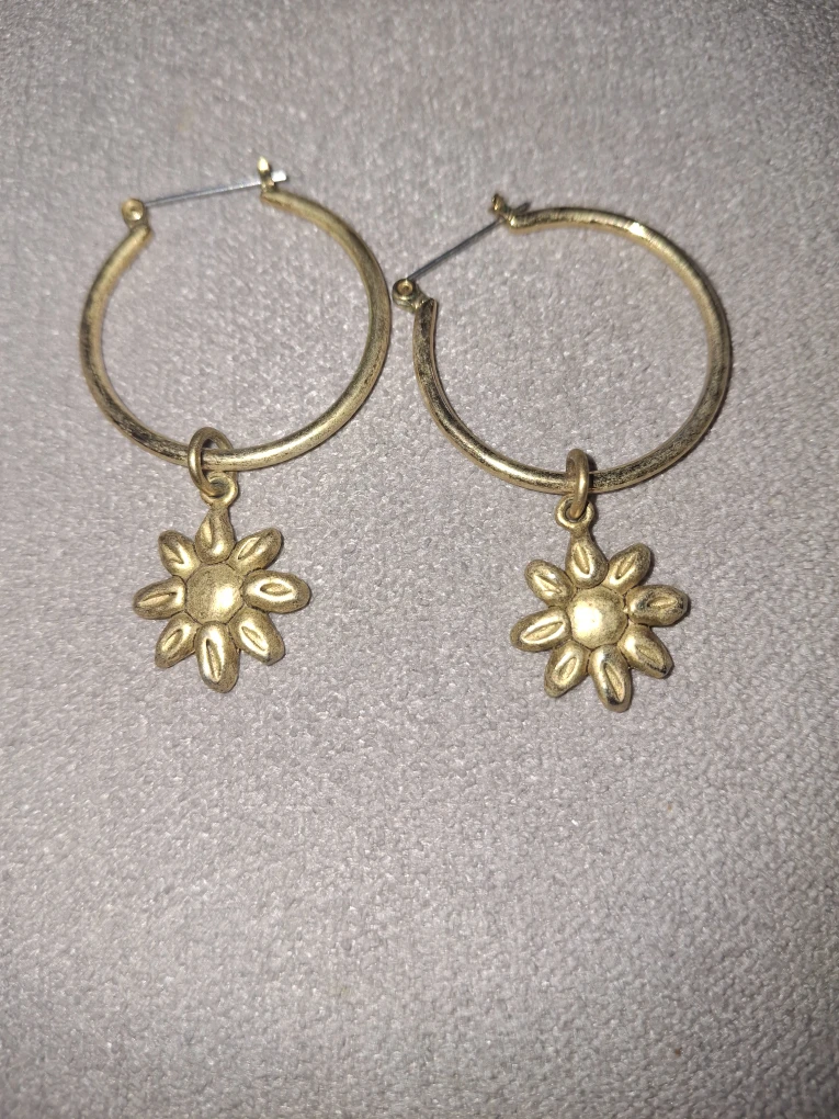 Express Gold Flower Hoop Earrings