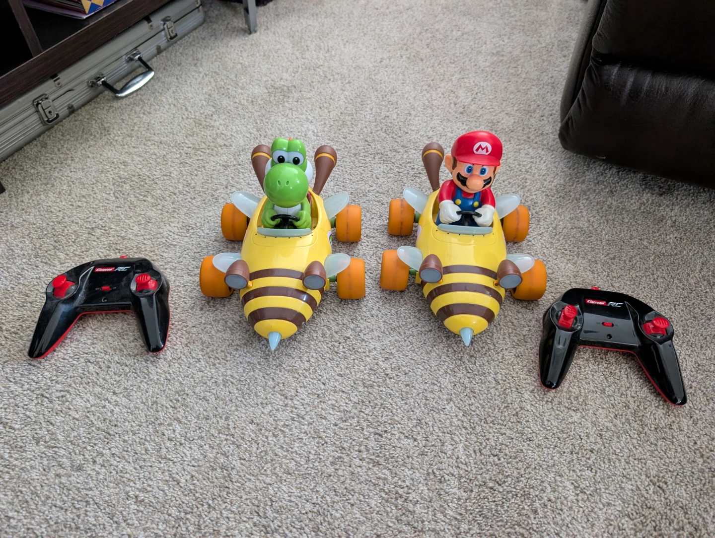 Carrera RC Mario & Yoshi Remote Control Cars