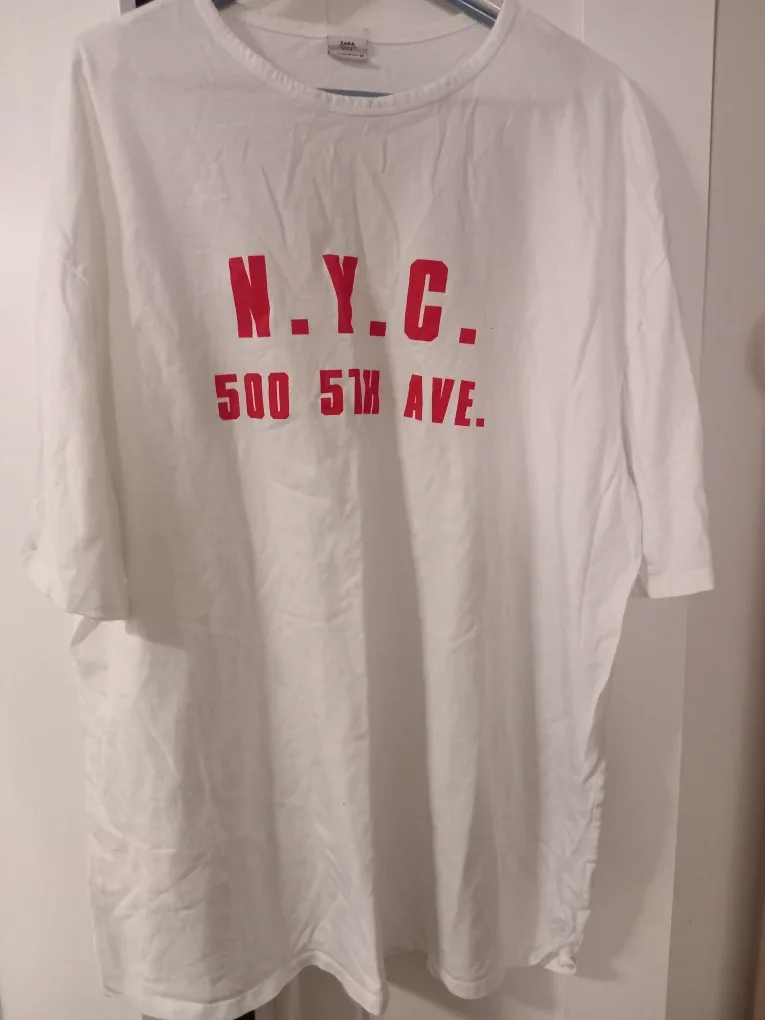 Zara White N.Y.C. Graphic Tee, M