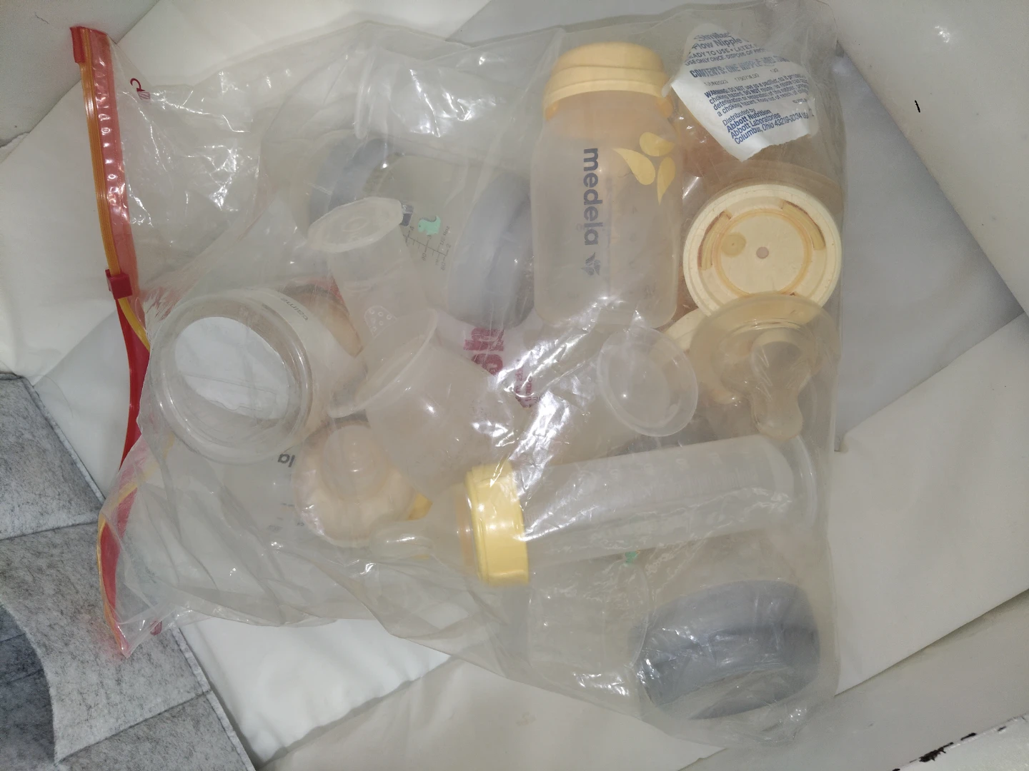 Medela Pump In Style Advanced Breast Pump with Bag - photo 5