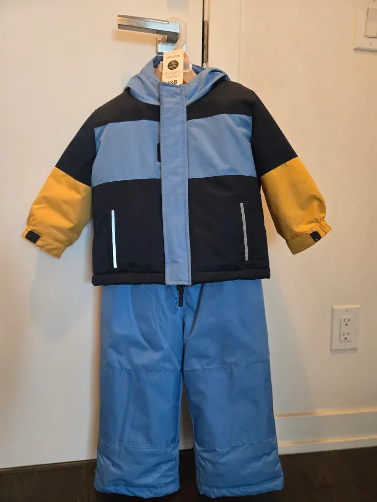 George New Snowsuit - Size 3/3T