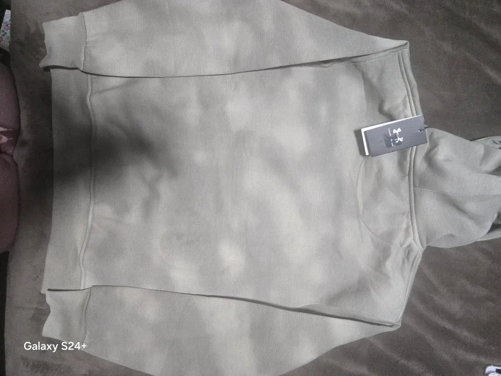 New Under Armour Hoodie image indicator(2)