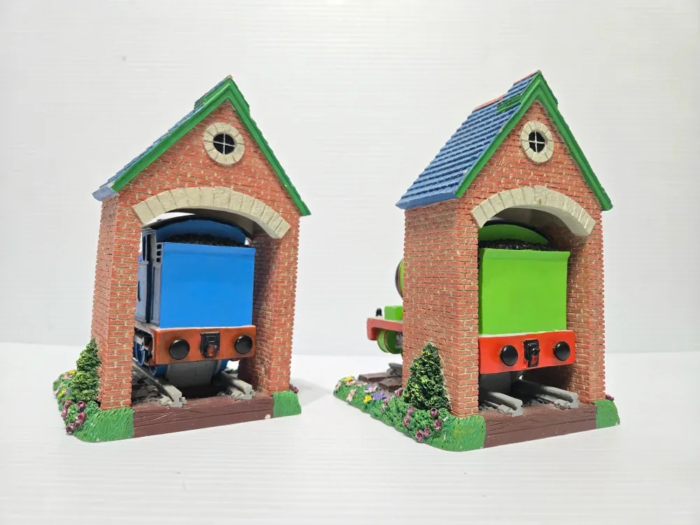 Thomas & Friends Thomas and Percy Bookends image indicator(2)