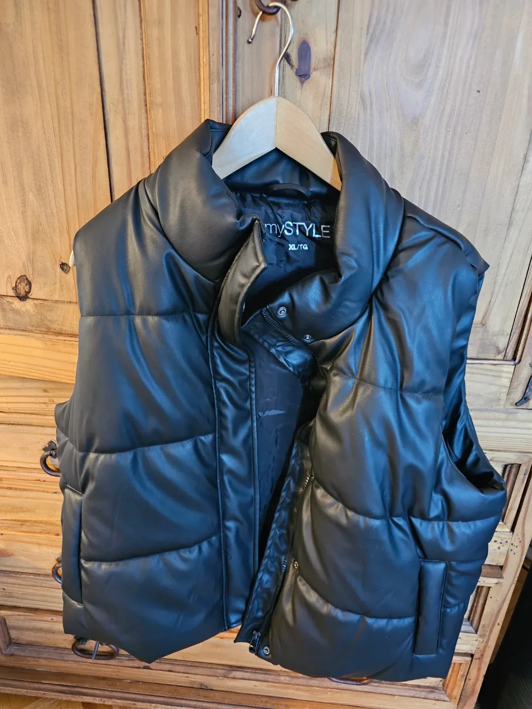 mySTYLE Black Puffer Vest - Size XL