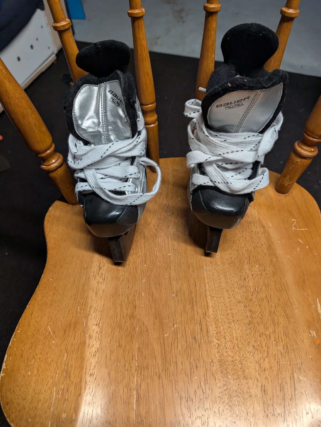 Bauer Youth Size Y9 Ice Skates