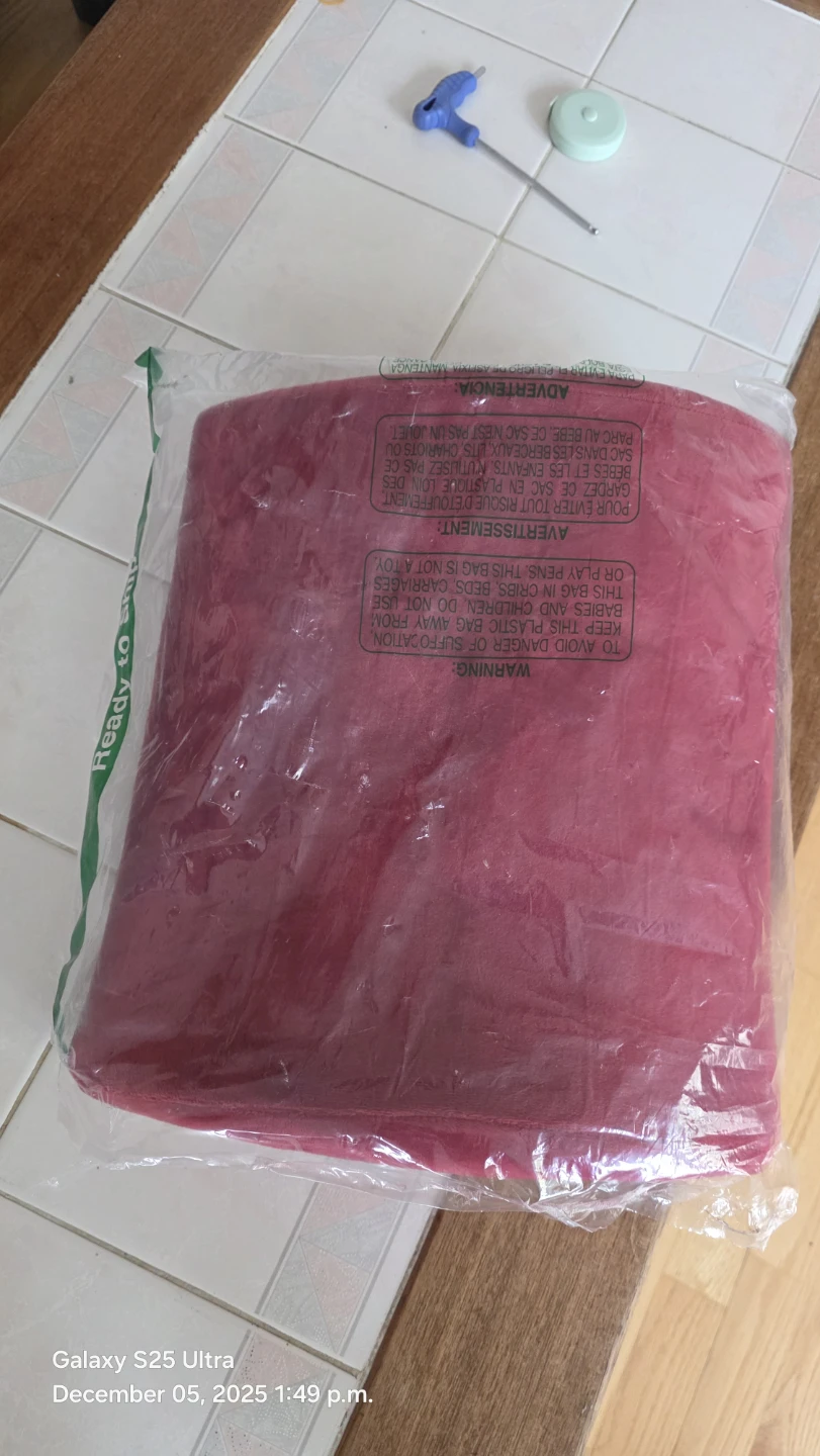 FORTEM Red Velour Lumbar Support Cushion - photo 5