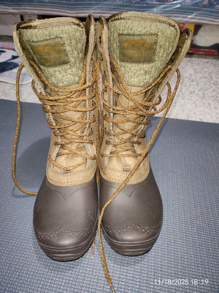 The North Face Women's Snow Boots - US 9