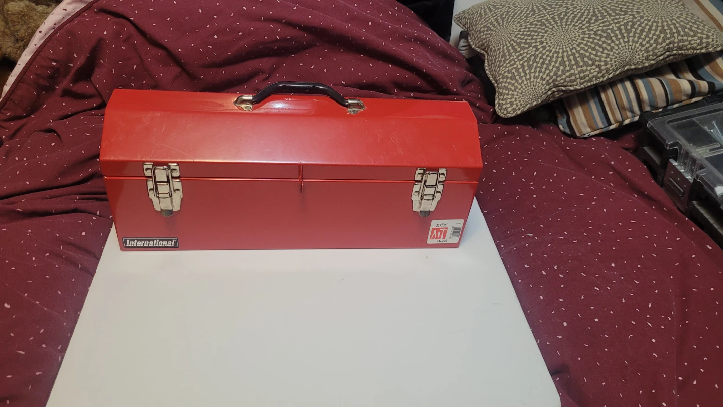 International Red Metal Toolbox