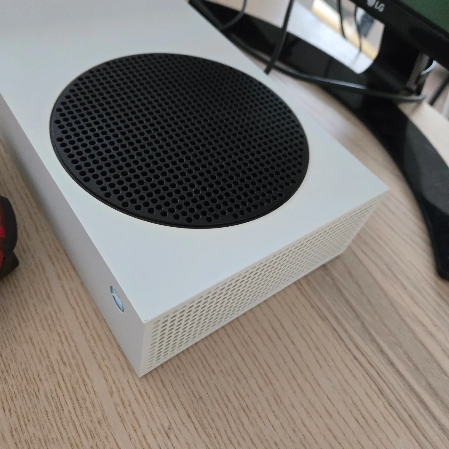 Xbox Series S. CLEAN in box. Digital x box image indicator(4)