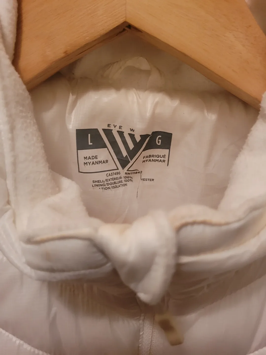 Eve White Puffer Jacket - Size L # clearout ♻️ image indicator(2)