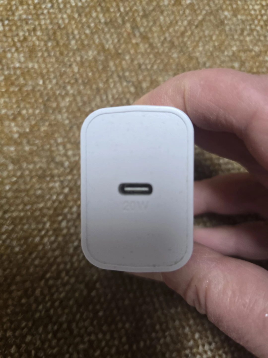 Otterbox 20W USB-C Wall Charger - photo 3