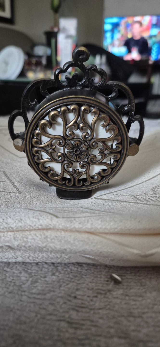 Decorative Quartz Table Clock - photo 2