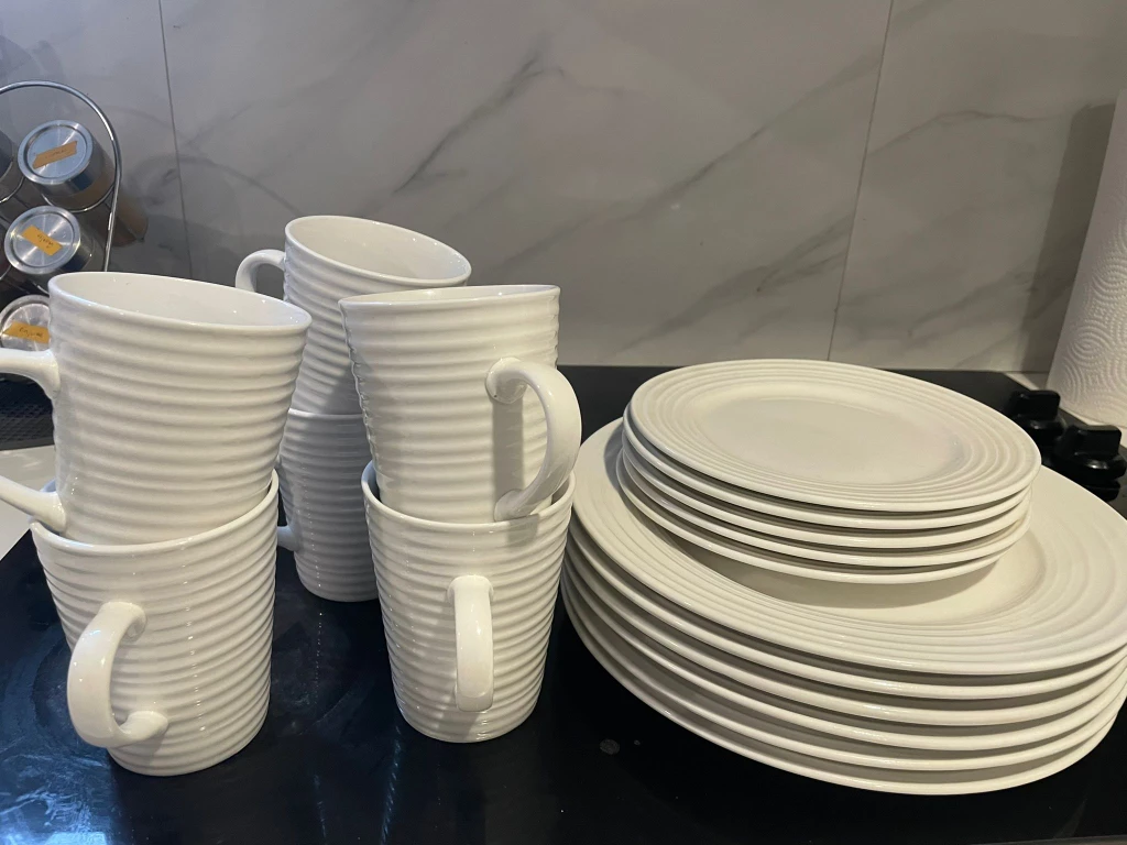 White Dinnerware Set - Plates & Mugs - photo 2