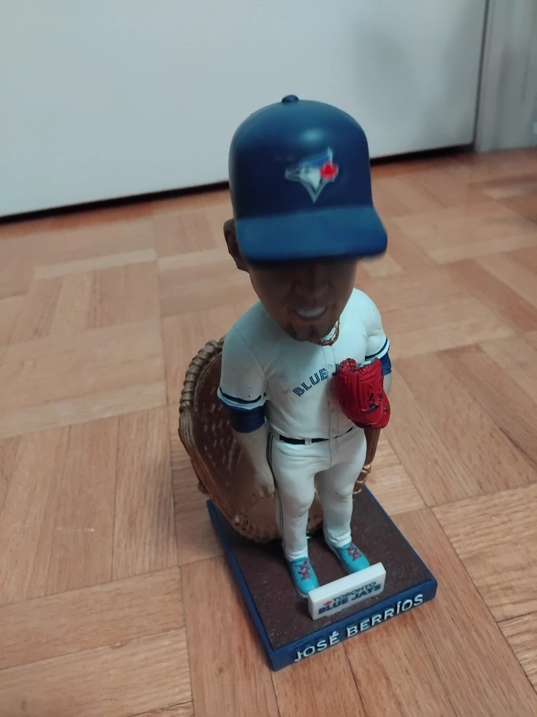 José Berríos Blue Jays Bobblehead - photo 3