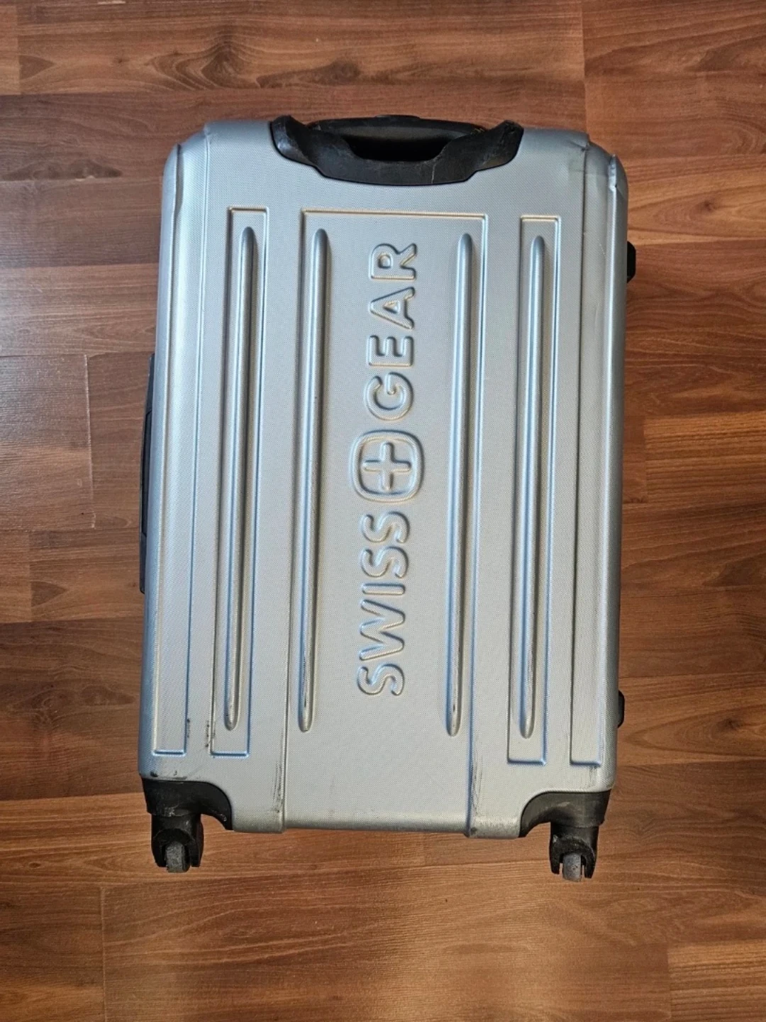 Swiss Gear Carry-On Suitcase - photo 3