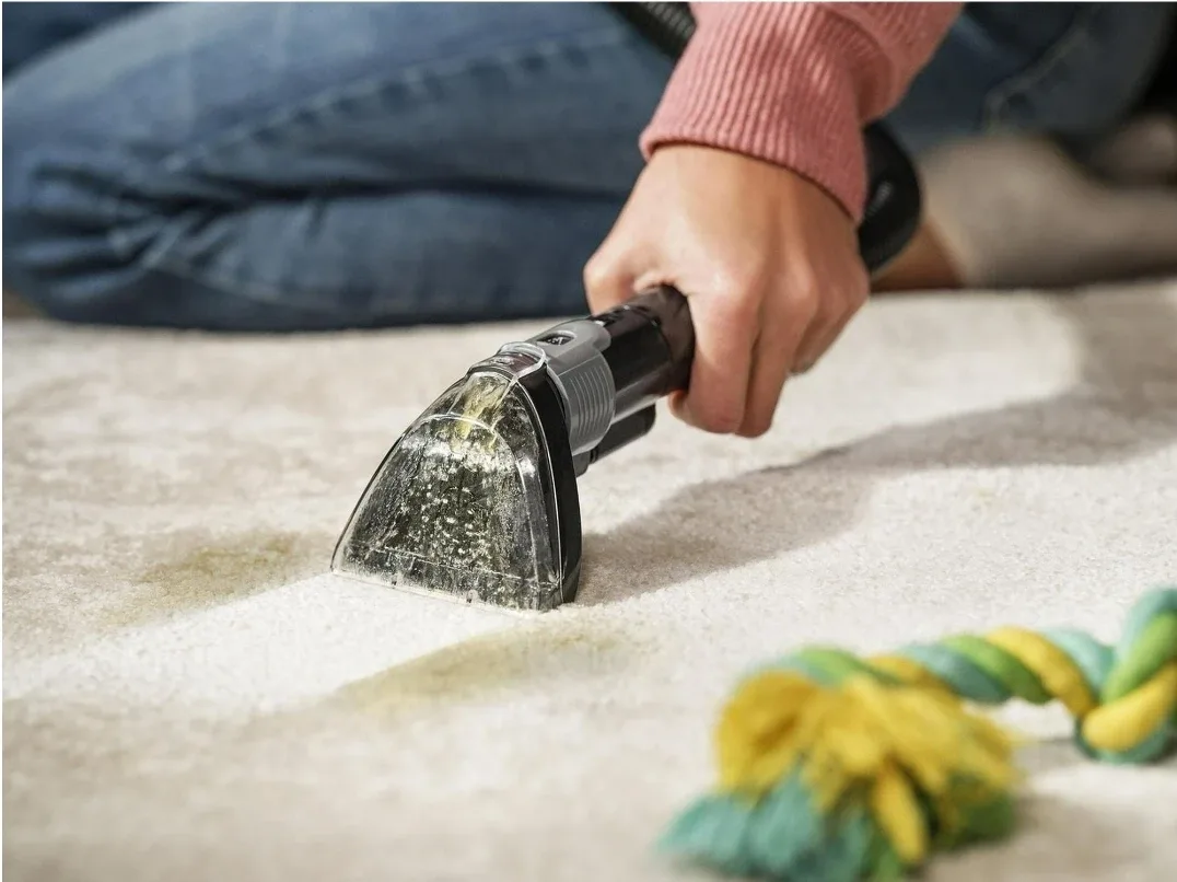 Bissell Little Green Deluxe Pet Carpet Cleaner image indicator(3)