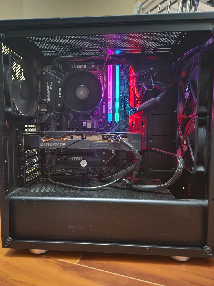 Custom Gaming PC (2060 Super, 3600x, B450 Tomahawk Max)