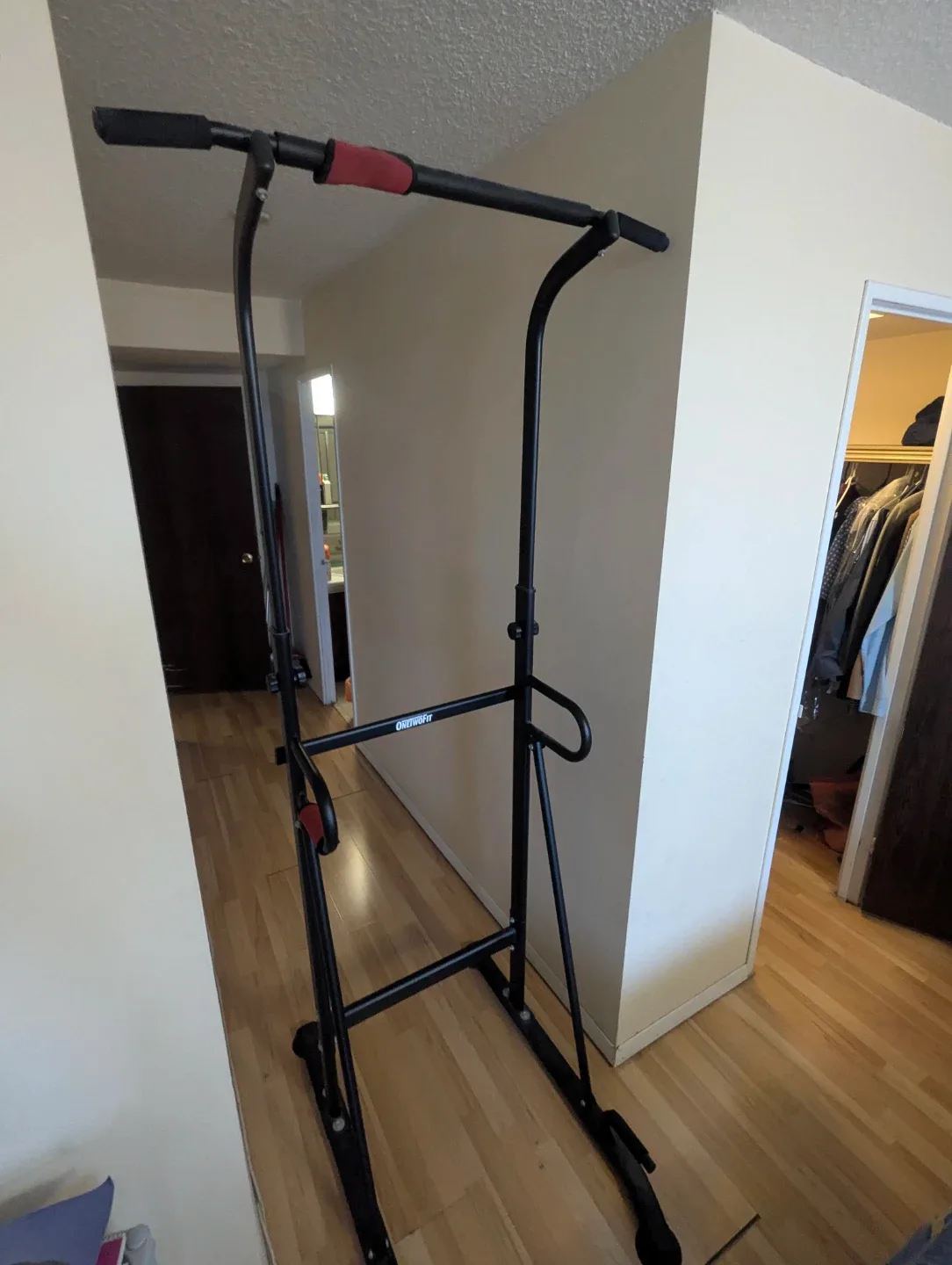 Power Tower - Exercise & Fitness