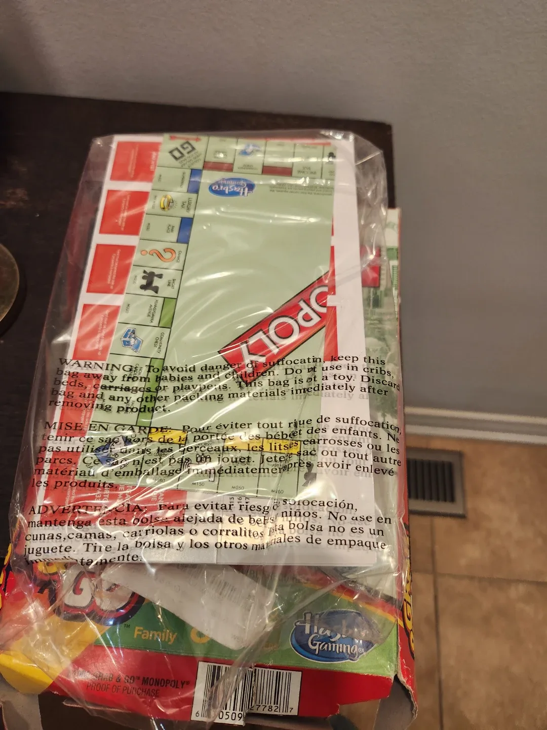 Monopoly Grab & Go Travel Board Game image indicator(2)