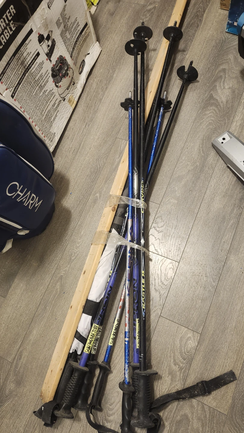 Volkl C10 Comp Cap Skis 177cm WITH POLES - photo 3