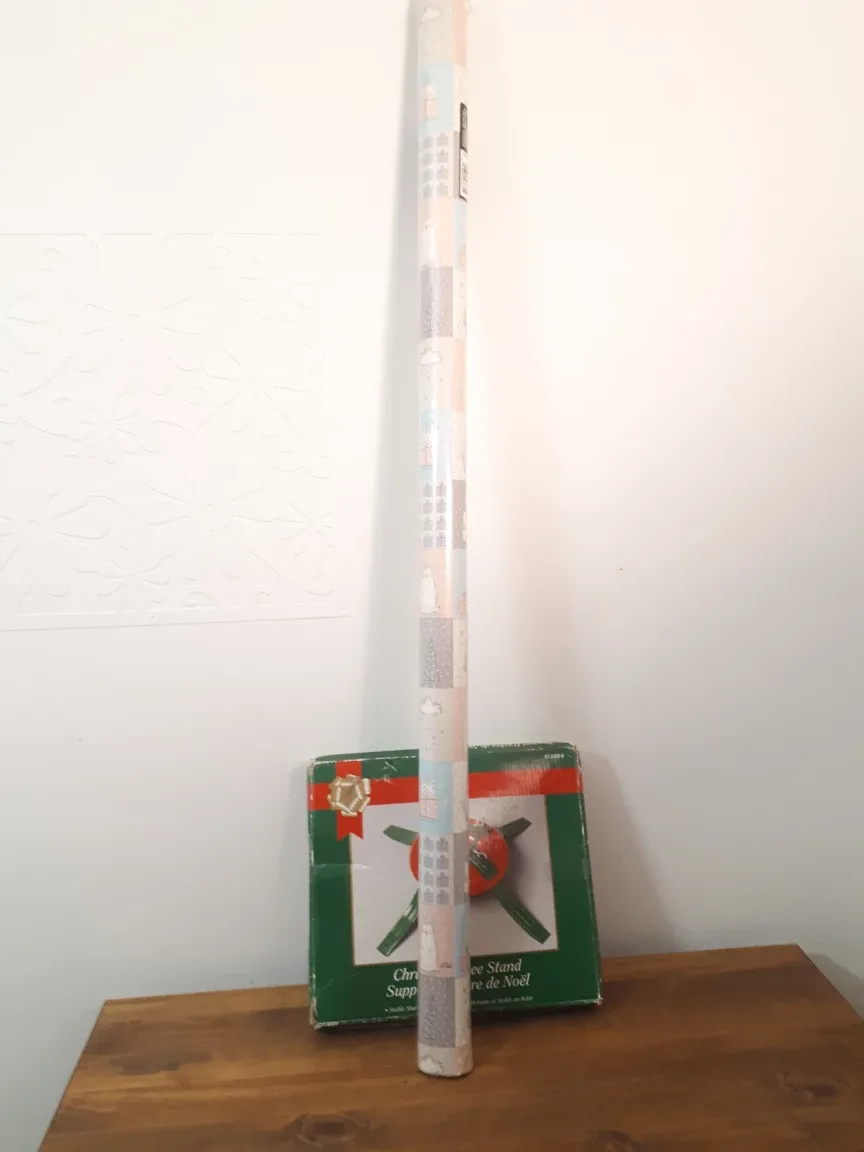 Christmas Tree Stand - Stable, Sturdy All Steel image indicator(2)