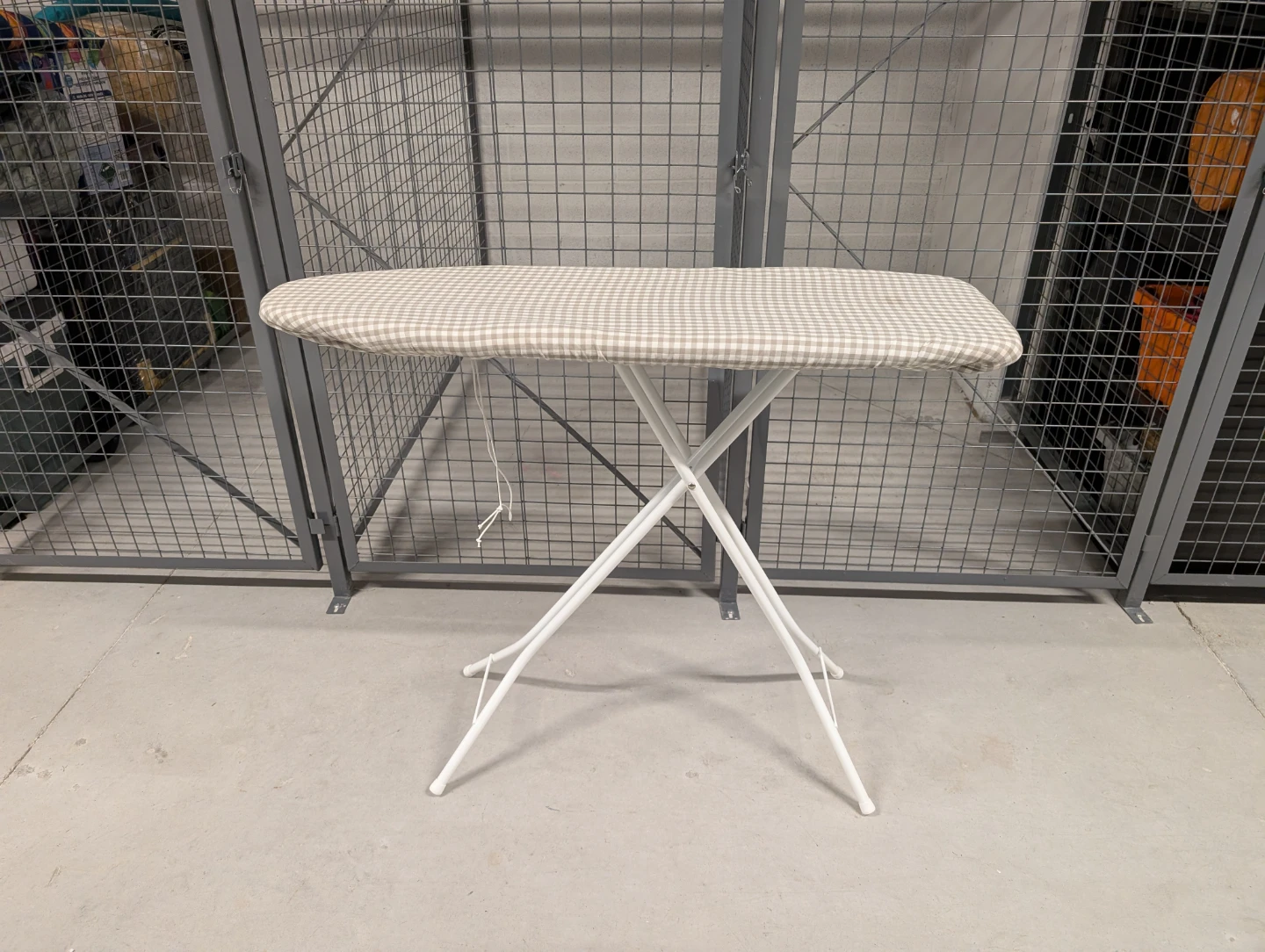 Ironing Board - Great Condition - photo 2