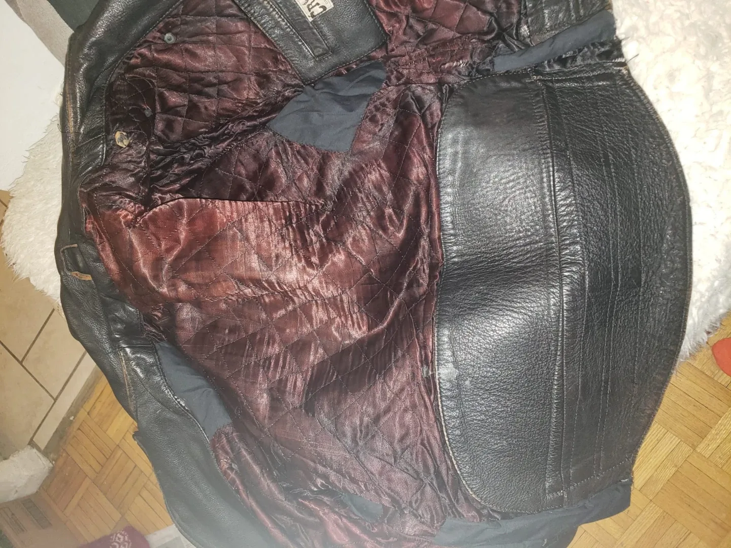 CROG Original Leather Jacket - Size L image indicator(5)