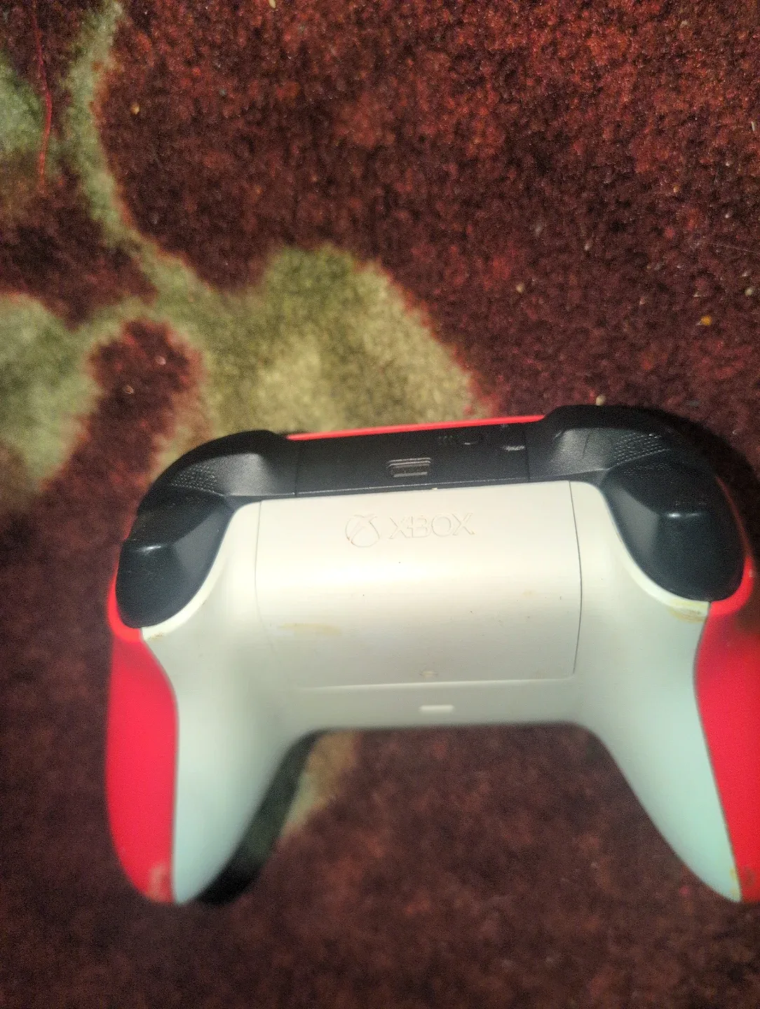 Red & White Xbox Controller image indicator(2)