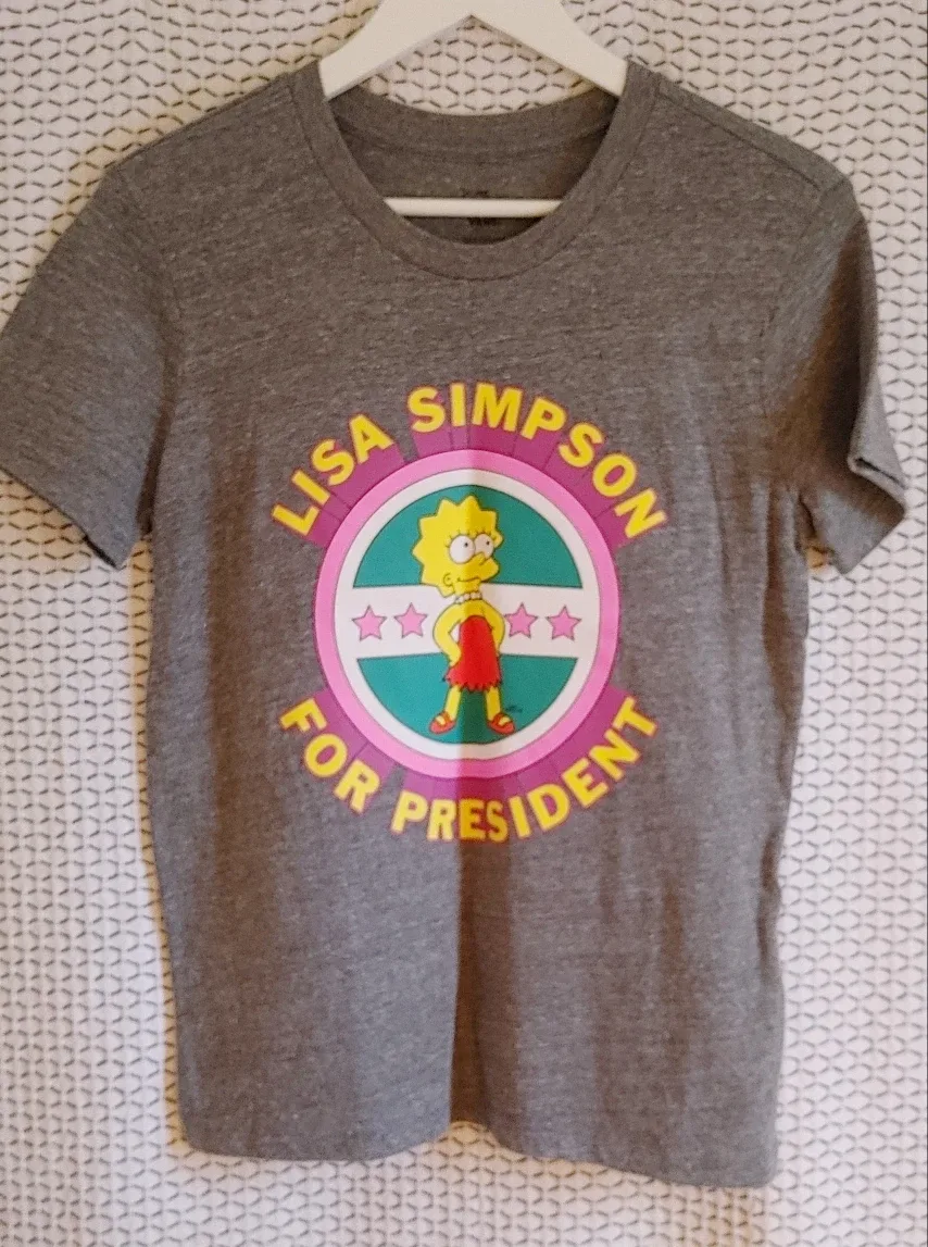 Simpsons T-Shirts/DVDS image indicator(6)