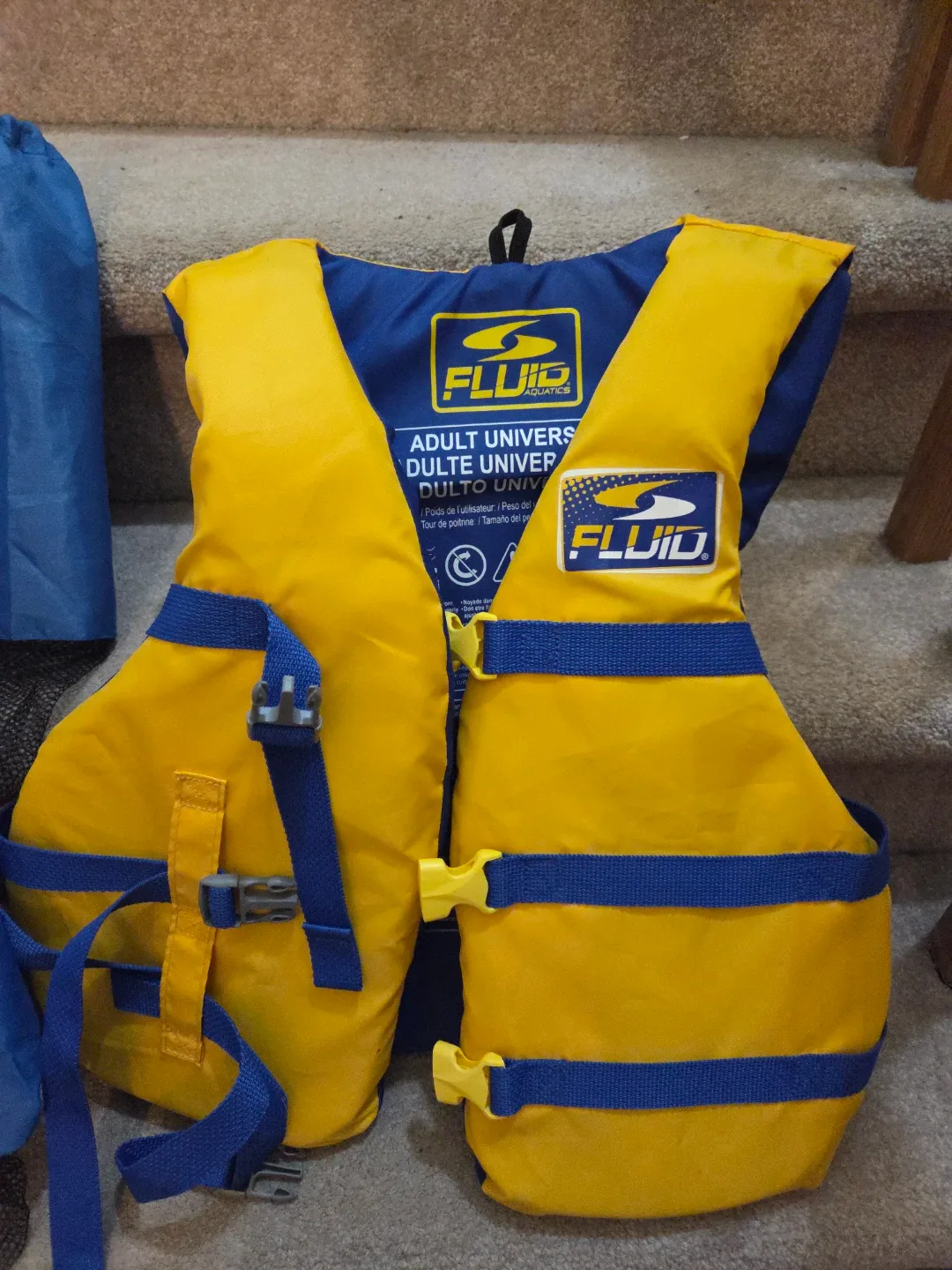 Fluid Adult Universal Life Vest image indicator(3)